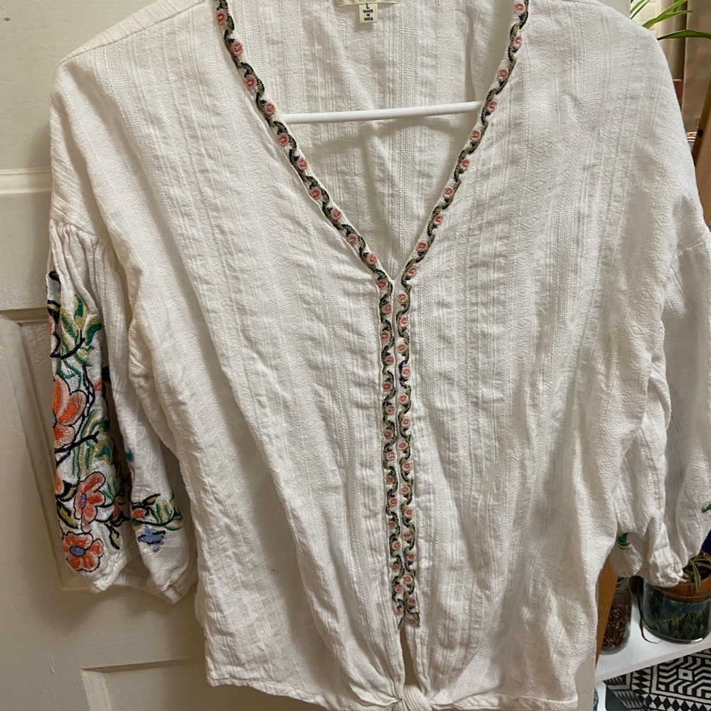 Ling sleeve floral blouse